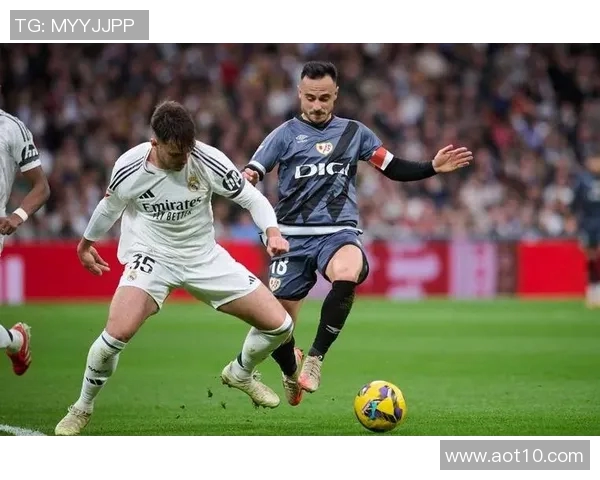 皇马主场大胜伯纳乌，压哨进球后赛欧冠出线